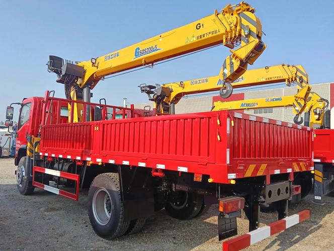 東風隨車吊搭載徐工8噸5節臂，21米舉升高度展現卓越性能